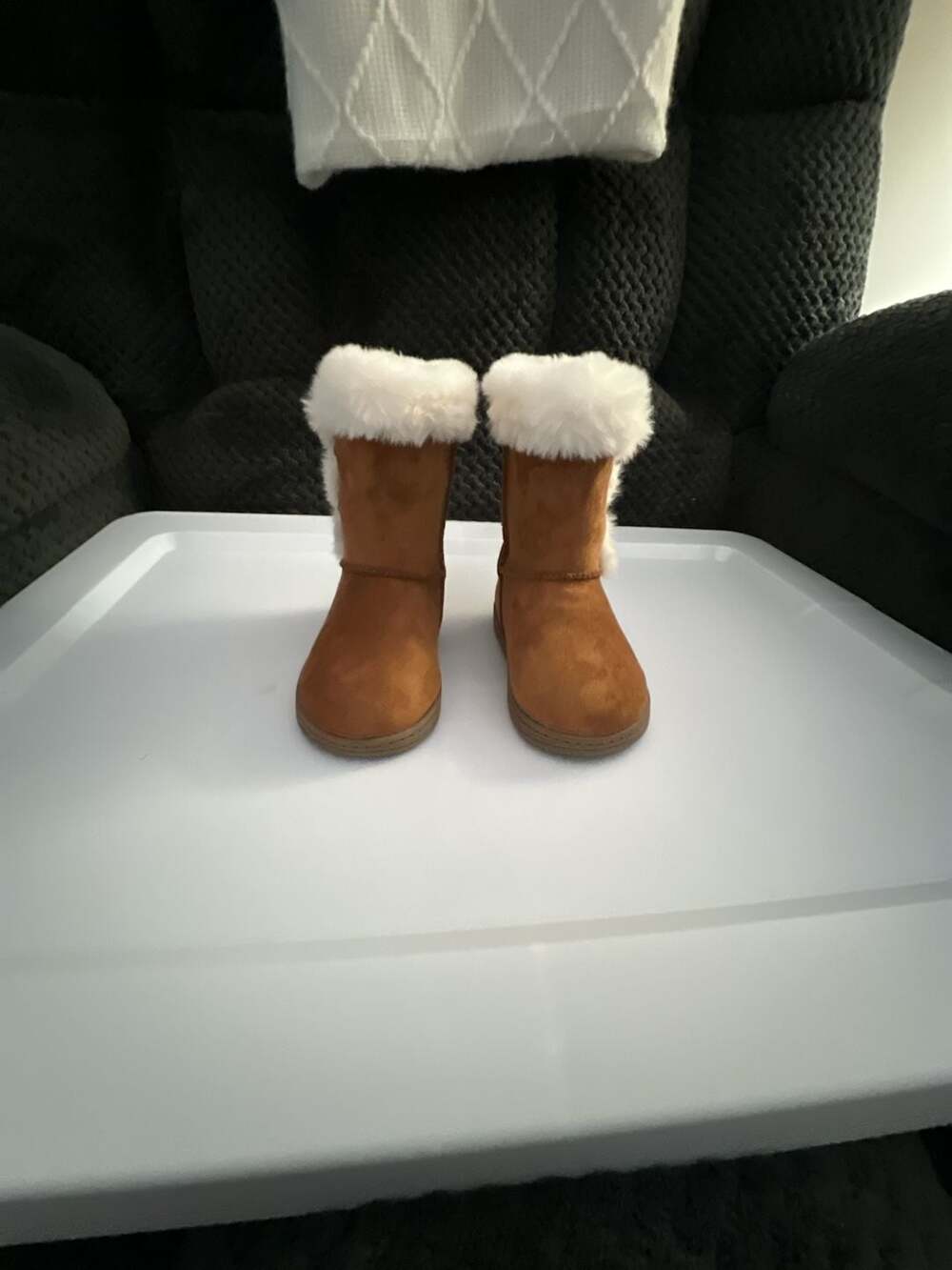 Jumping Beans® Noraa Toddler Girls Faux-Fur Boots
Size 5 toddler
Chestnut color
